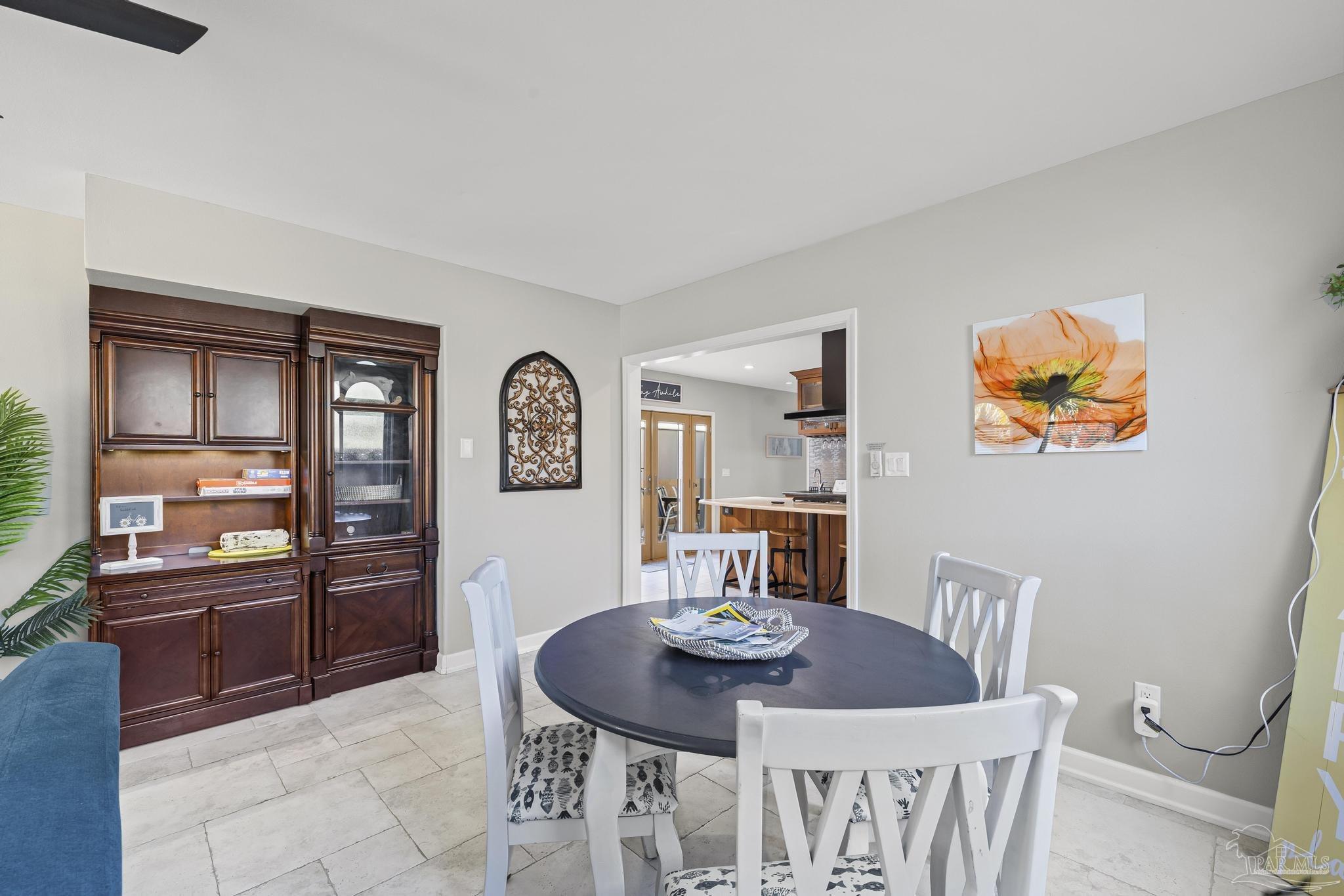 129 Country Club Road Pensacola, FL 32507 - Photo 6 of 52