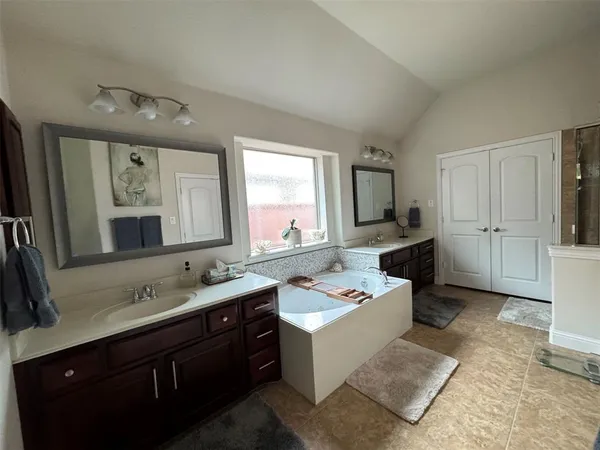 $3,500 | 303 Dorset Court, Roanoke, TX 76262