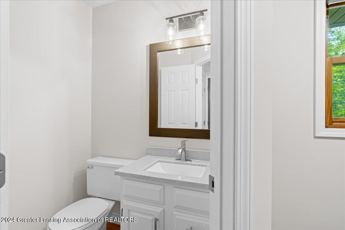 5589 Stimson Road Eaton Rapids, MI 48827 - Photo 20 of 46 32-Media Jett - 36
