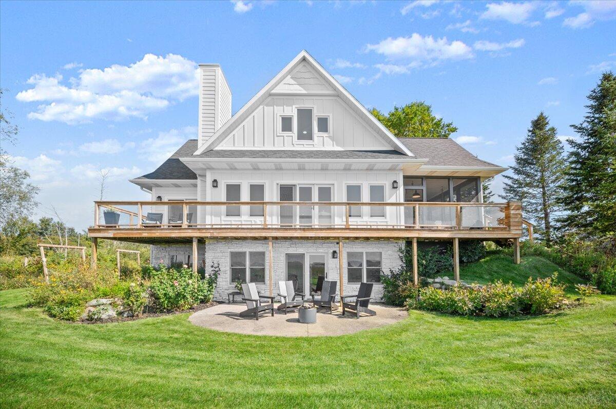 7616 1st Street Onekama, MI 49675 - Photo 2 of 38 35-DSC_1216