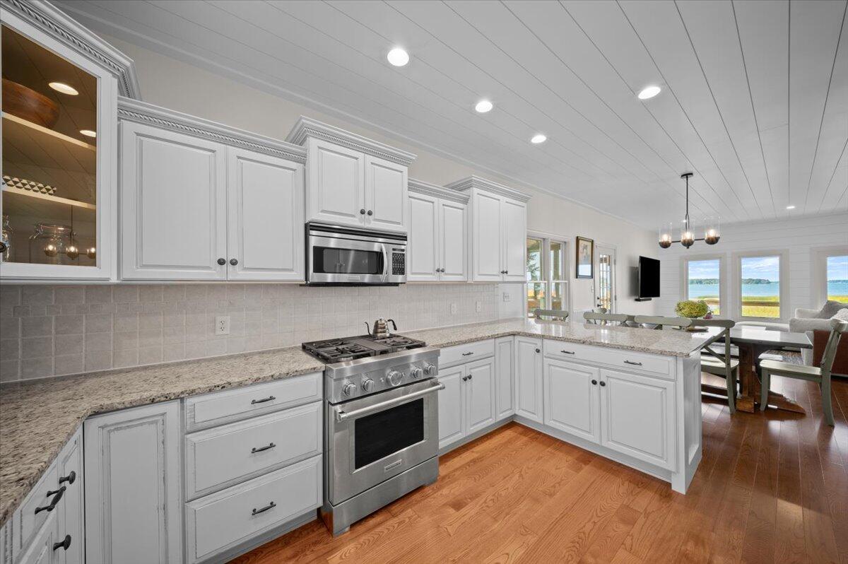 7616 1st Street Onekama, MI 49675 - Photo 6 of 38 10-DSC_1000