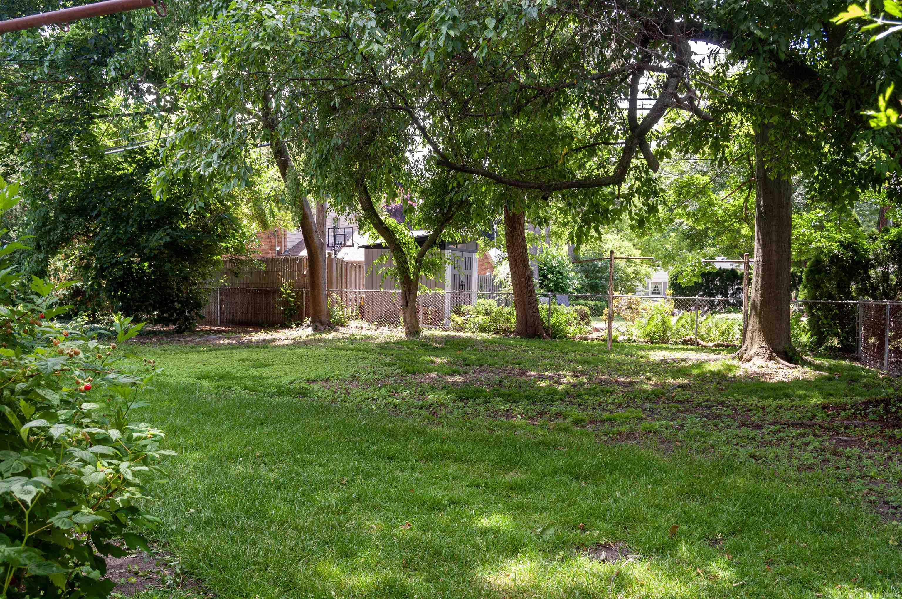 743 South Renaud Road Grosse Pointe, MI 48236 - Photo 56 of 62 50113563-55.JPG