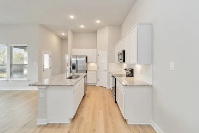 $1,795 | 820 Staglin Street, Unit A, Buda, TX 78610