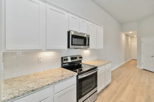 $1,795 | 820 Staglin Street, Unit A, Buda, TX 78610