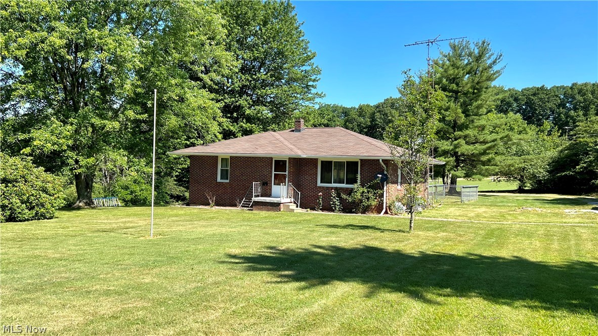 239 Waynesburg Road Northeast Carrollton, OH 44615 - Photo 1 of 14 Welcome to 239 Waynesburg Dr., Carrollton.