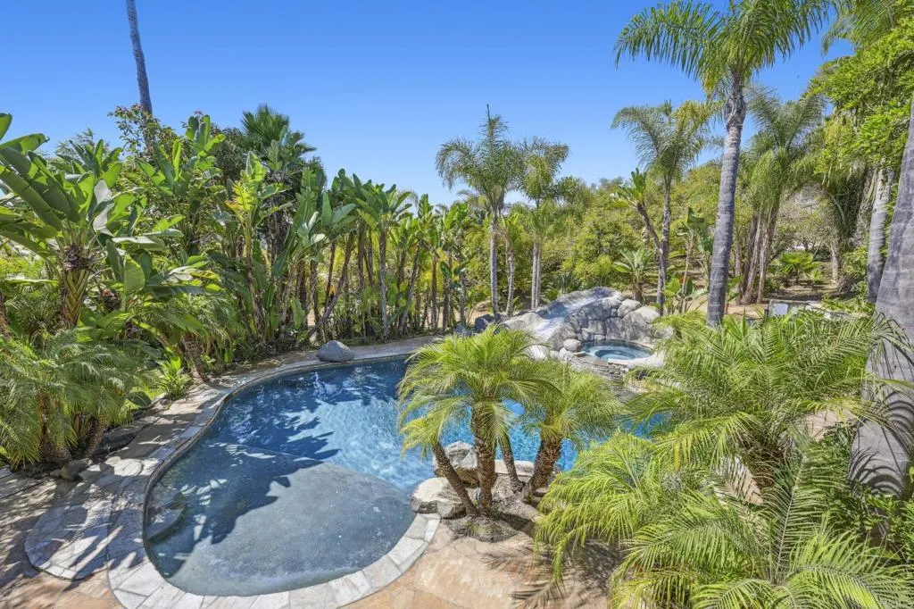 31619 Vía Puerta Del Sol Bonsall, CA 92003 - Photo 17 of 70