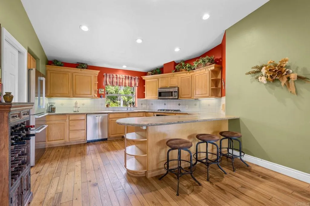 31619 Vía Puerta Del Sol Bonsall, CA 92003 - Photo 42 of 70