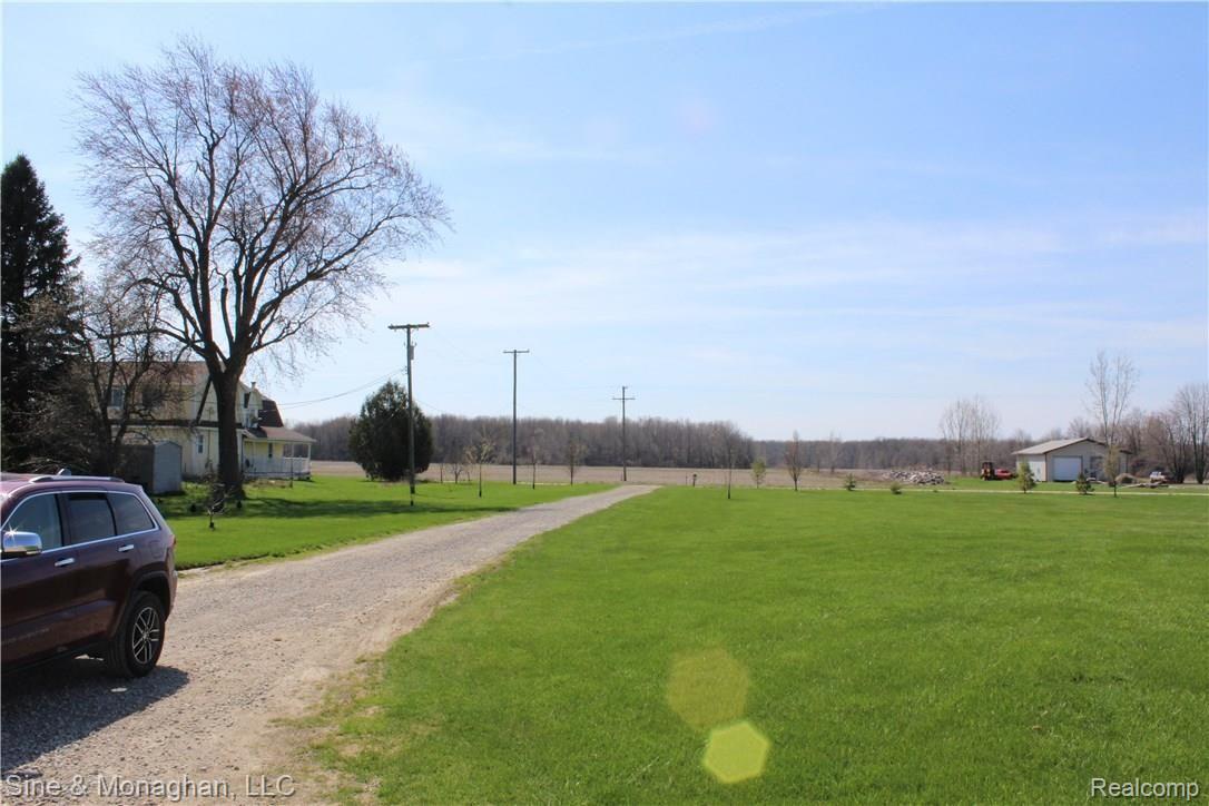 26523 Prinz Road Richmond, MI 48062 - Photo 4 of 61 LOOKING DOWN FRONT DRIVEWAY TO PRINZ RD. (FRONT YARD OF PROPERTY)
