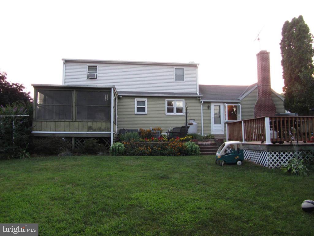 1159 Simmontown Road Gap, PA 17527 - Photo 2 of 16