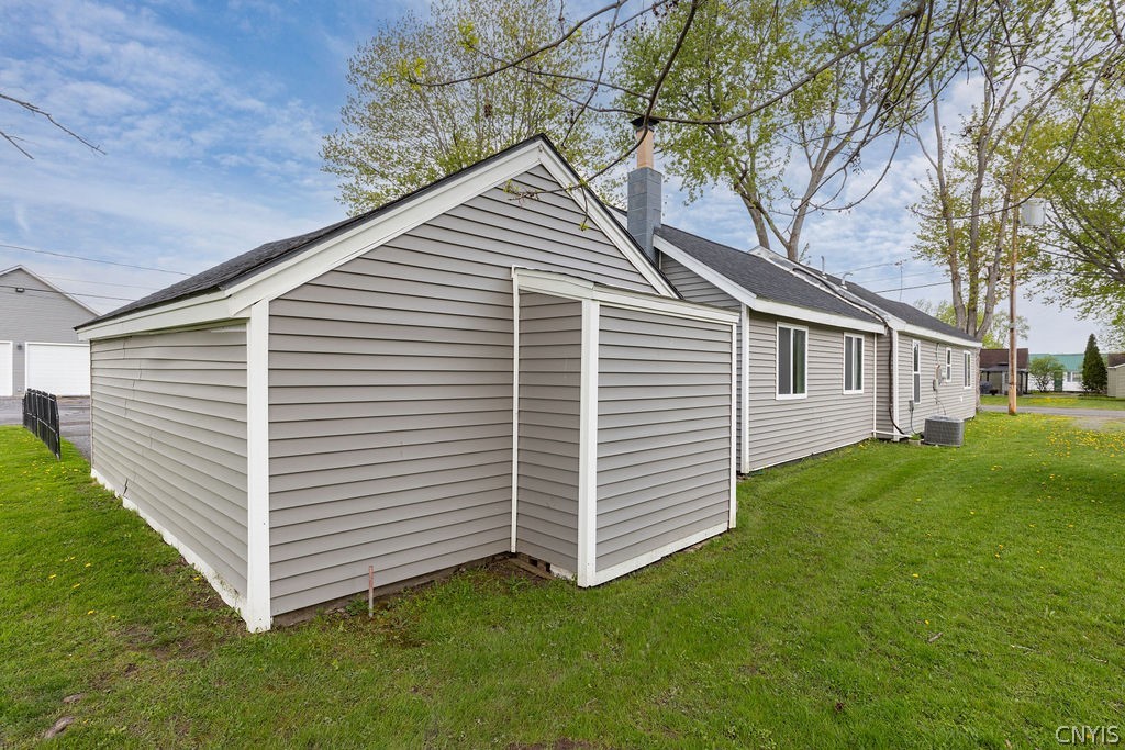 7482 Surbrook Road Lysander, NY 13027 - Photo 29 of 31