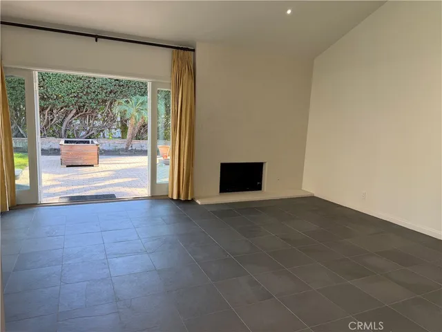 $7,800 | 15999 Via De Las Palmas, Rancho Santa Fe, CA 92091