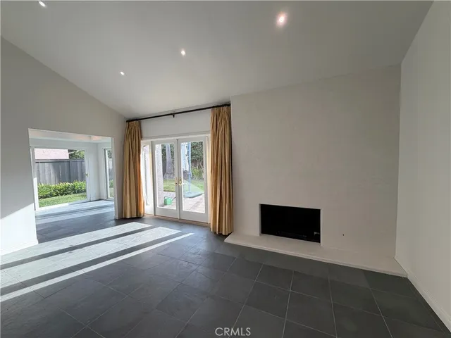 $7,800 | 15999 Via De Las Palmas, Rancho Santa Fe, CA 92091