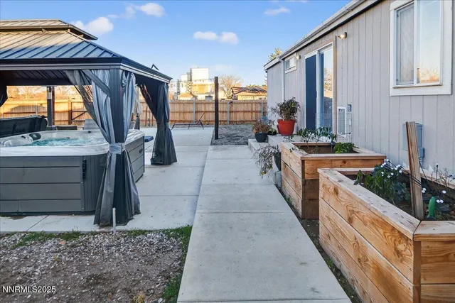 a view of a entertaining space