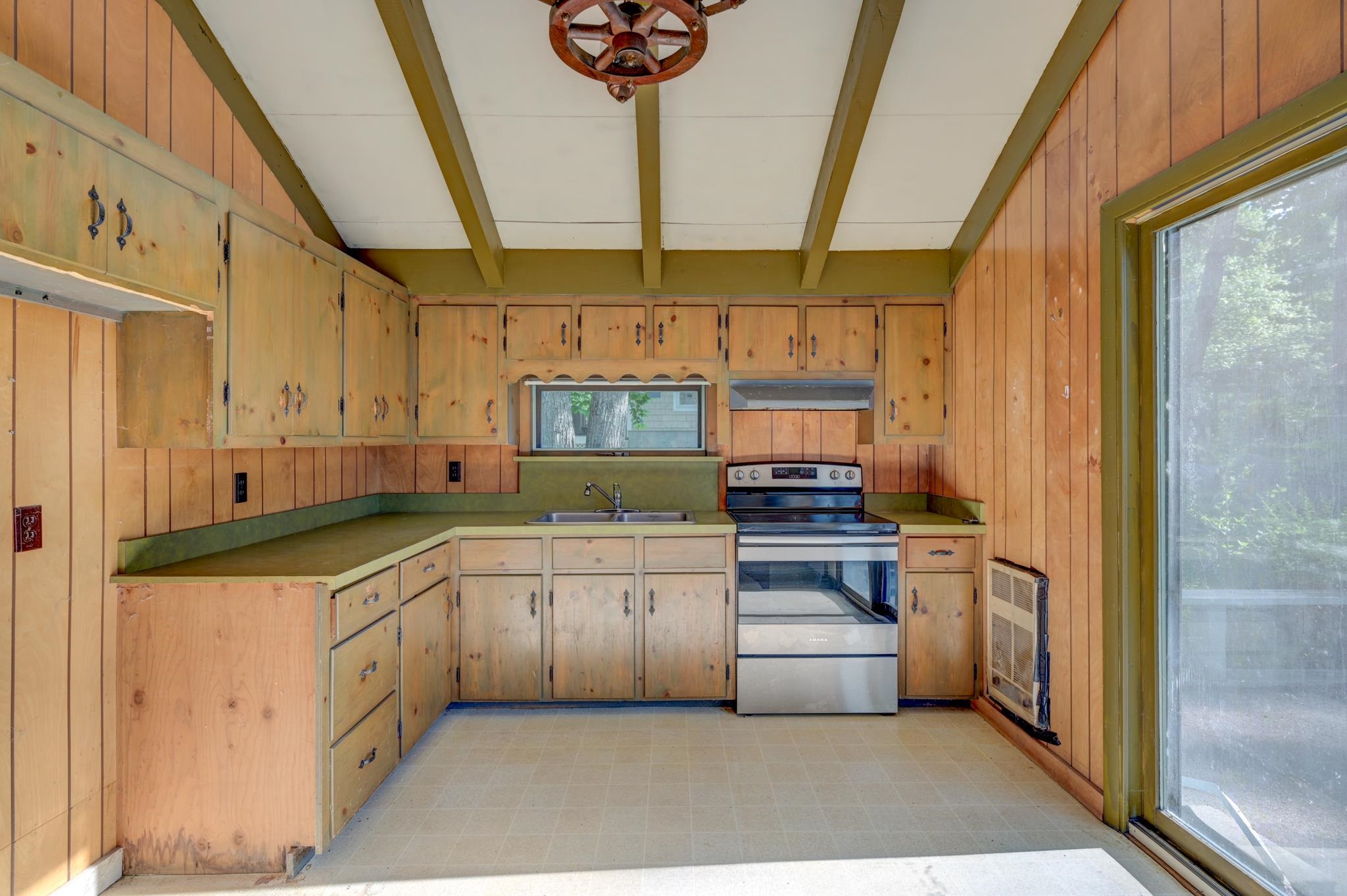 27 Ash Street Conway, NH 03860 - Photo 15 of 23