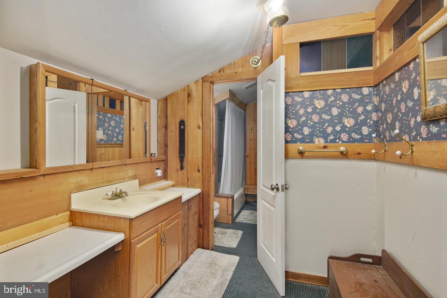 1500 Sugar Bottom Road Furlong, PA 18925 - Photo 32 of 41 Upper level full bath
