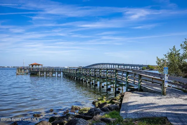 $2,000 | 1865 Kendall Pointe Place, Melbourne, FL 32935