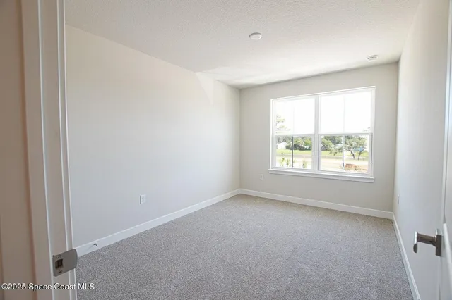 $2,000 | 1865 Kendall Pointe Place, Melbourne, FL 32935