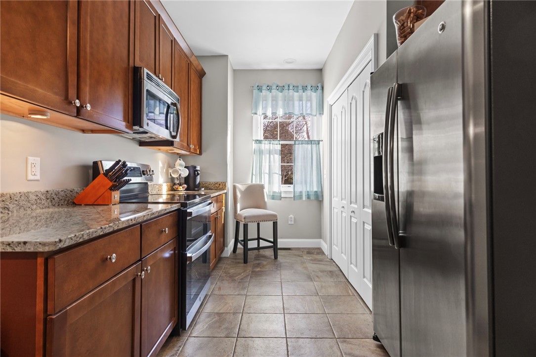 315 Old River Road, Unit 3 Lincoln, RI 02838 - Photo 8 of 44