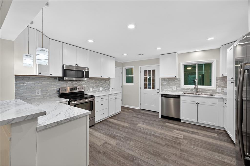 4267 Keheley Road Northeast Marietta, GA 30066 - Photo 9 of 36