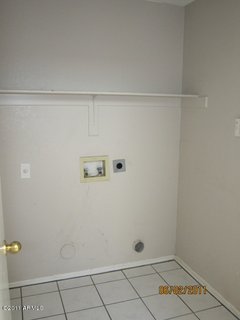 8502 West Berkeley Road Phoenix, AZ 85037 - Photo 4 of 10 laundry room