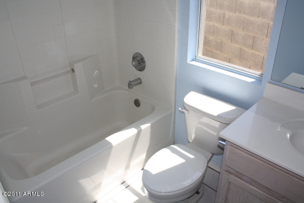 8502 West Berkeley Road Phoenix, AZ 85037 - Photo 6 of 10 bath one