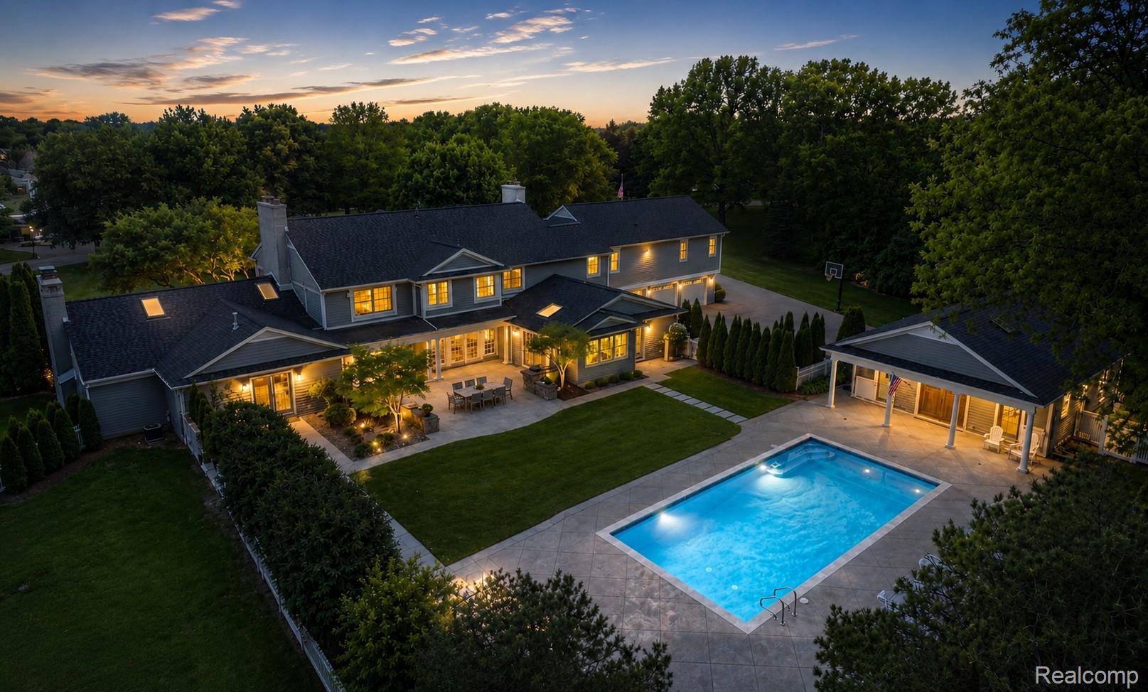 232 Guilford Road Bloomfield Hills, MI 48304 - Photo 46 of 47 Guilford Exterior.jpeg