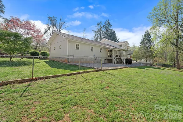 $485,000 | 6 Mulberry Drive, Arden, NC 28704