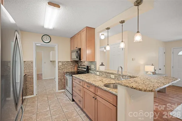 $485,000 | 6 Mulberry Drive, Arden, NC 28704
