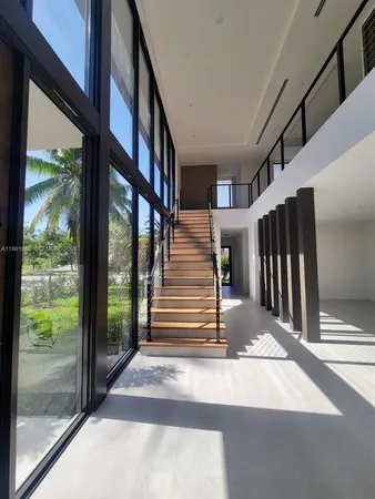 $4,695,000 | 6250 Southwest 78th Street, South Miami, FL 33143