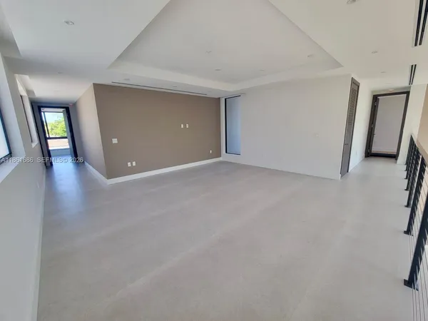 $4,695,000 | 6250 Southwest 78th Street, South Miami, FL 33143
