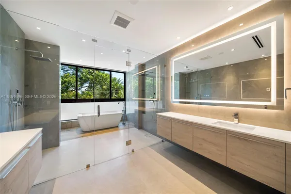 $4,695,000 | 6250 Southwest 78th Street, South Miami, FL 33143