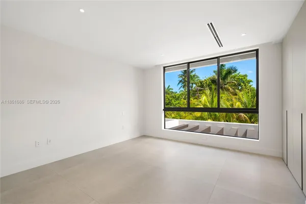 $4,695,000 | 6250 Southwest 78th Street, South Miami, FL 33143