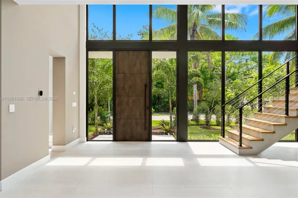 $4,695,000 | 6250 Southwest 78th Street, South Miami, FL 33143
