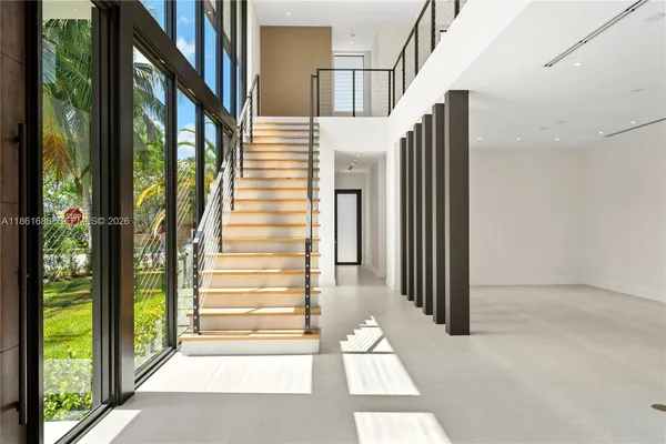 $4,695,000 | 6250 Southwest 78th Street, South Miami, FL 33143