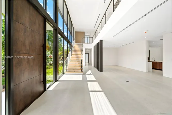 $4,695,000 | 6250 Southwest 78th Street, South Miami, FL 33143