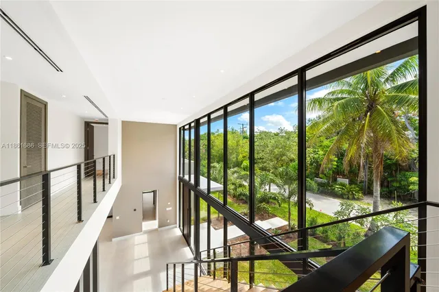 $4,999,000 | 6250 Southwest 78th Street, South Miami, FL 33143