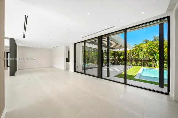 $4,695,000 | 6250 Southwest 78th Street, South Miami, FL 33143
