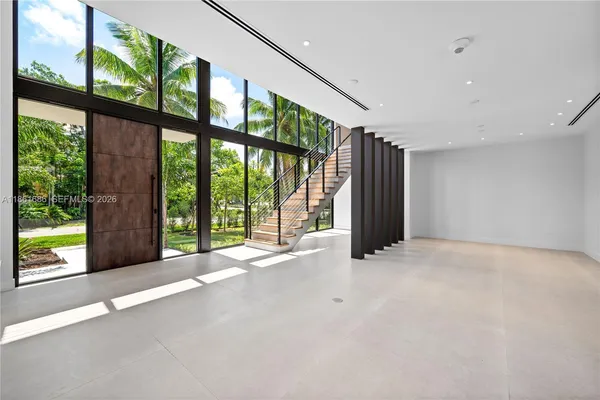 $4,695,000 | 6250 Southwest 78th Street, South Miami, FL 33143