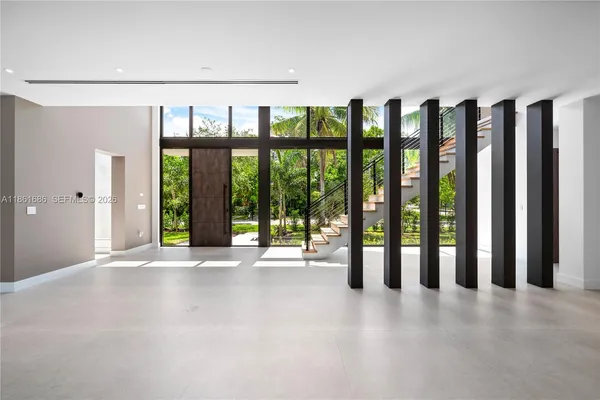 $4,695,000 | 6250 Southwest 78th Street, South Miami, FL 33143