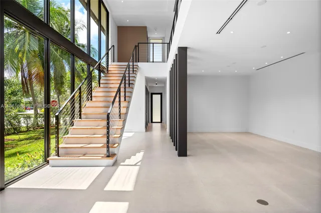 $4,999,000 | 6250 Southwest 78th Street, South Miami, FL 33143