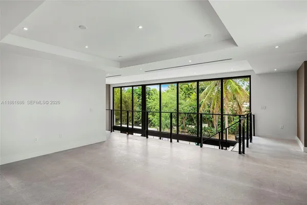 $4,695,000 | 6250 Southwest 78th Street, South Miami, FL 33143