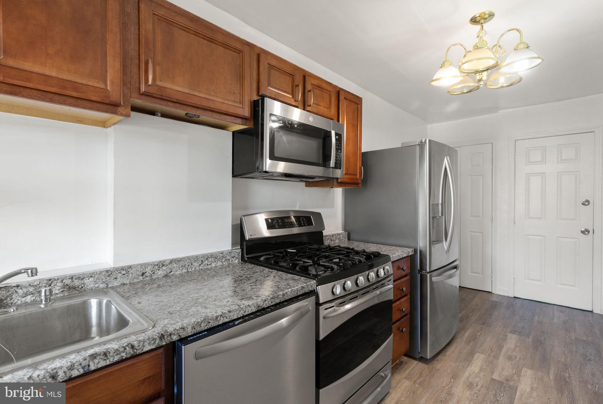 2922 Sollers Point Road Baltimore, MD 21222 - Photo 2 of 12 Gallery Image 2