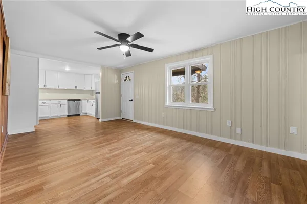 $289,900 | 41 Raccoon Lane, Newland, NC 28657