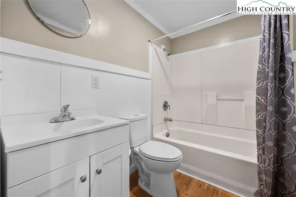 $289,900 | 41 Raccoon Lane, Newland, NC 28657