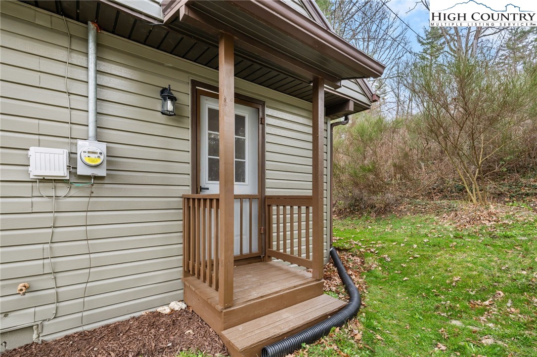 41 Raccoon Lane Newland, NC 28657 - Photo 30 of 34