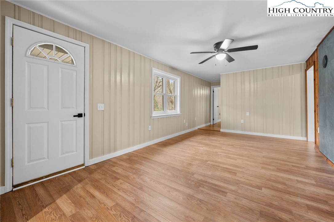 41 Raccoon Lane Newland, NC 28657 - Photo 3 of 34