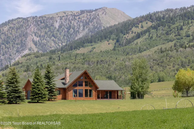 $2,588,889 | 615 Noble Lane, Bedford, WY 83112