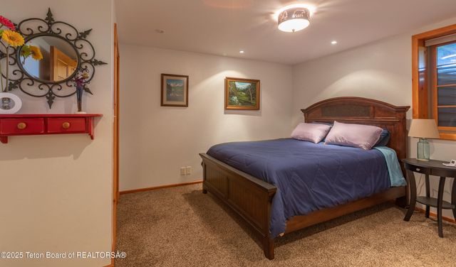 $2,588,889 | 615 Noble Lane, Bedford, WY 83112