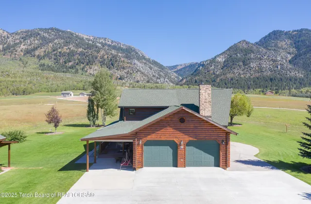 $2,588,889 | 615 Noble Lane, Bedford, WY 83112