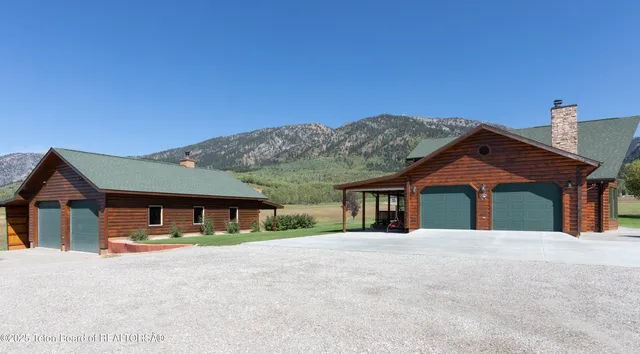 $2,588,889 | 615 Noble Lane, Bedford, WY 83112